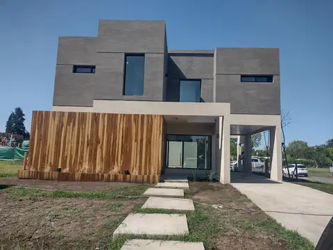 HERMOSA CASA EN VENTA BARRIO EL ALJIBE  VENTA