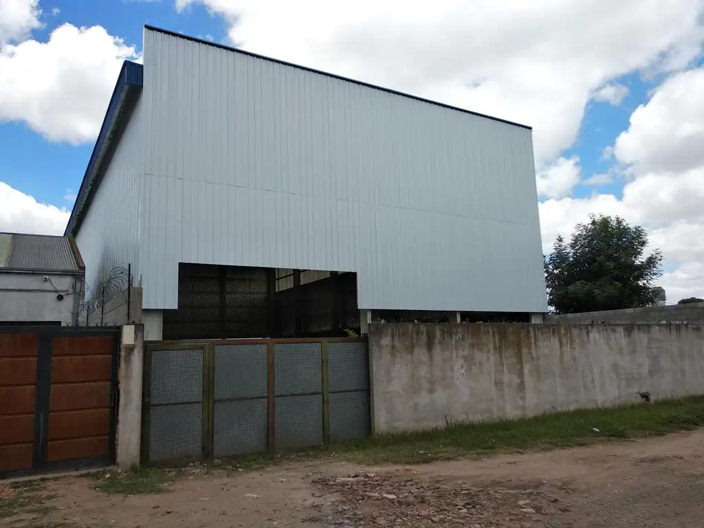 Depósito en La Reja - Moreno - sobre colectora - 1200 m2 cubiertos