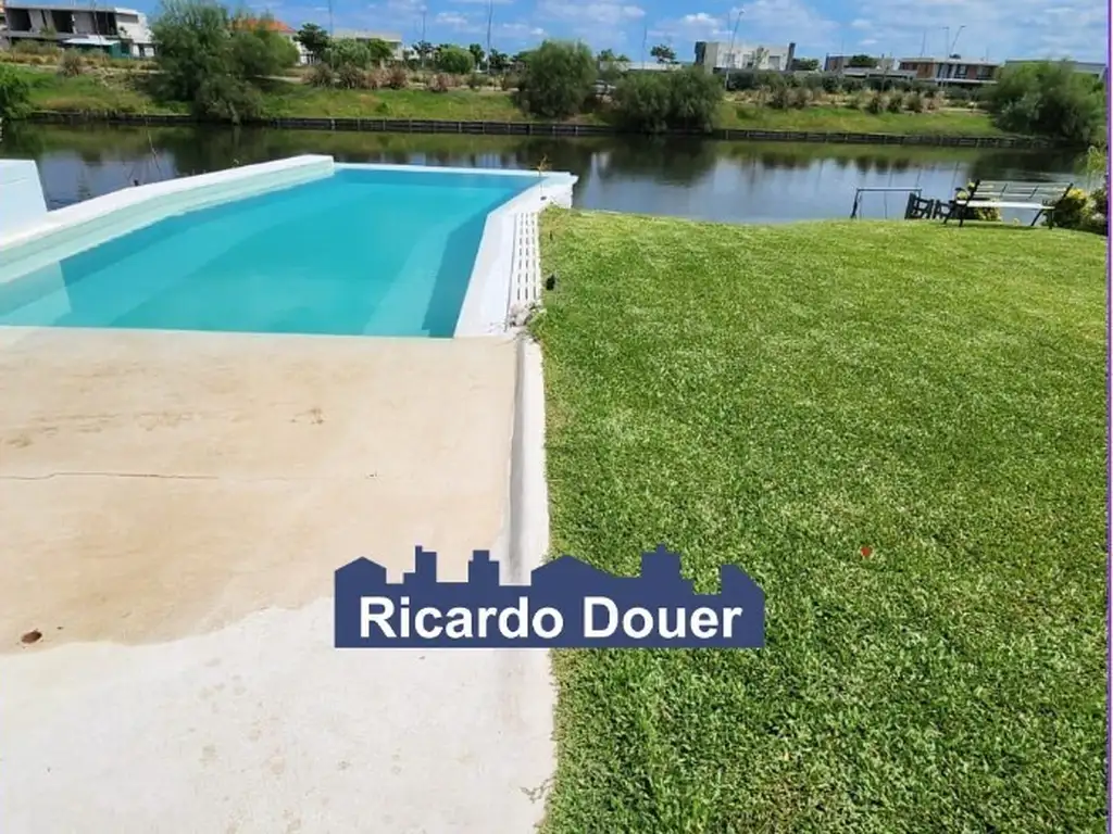 Casa  en Alquiler temporiario a la laguna en Marinas, Puertos, Escobar