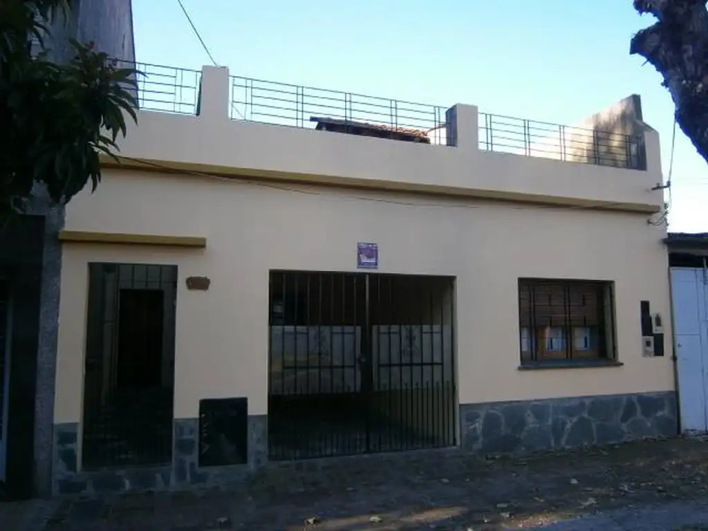 Casa de 3 ambientes, Sarandi Oportunidad