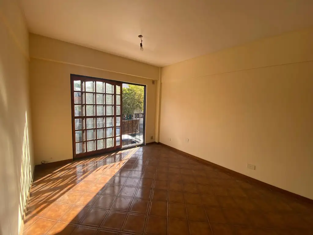 VENTA PH 2 AMBIENTES EN DUPLEX CON BALCON EN VILLA PUEYRREDON