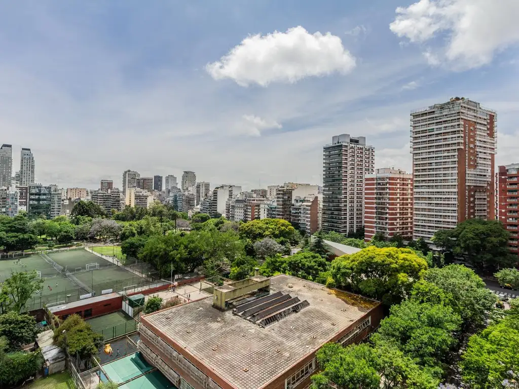 Semipiso 4 amb. con dependencia frente a Parque Las Heras