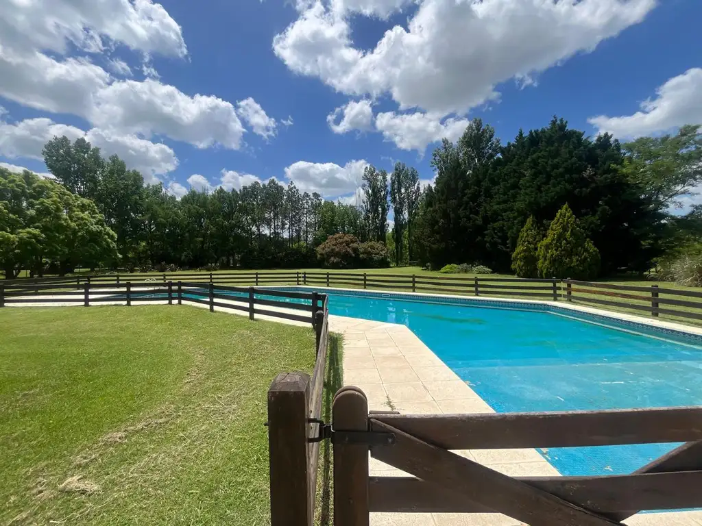 Espectacular casa en alquiler temporario de verano en La Colina Villa de Campo - Open Door - Lujan