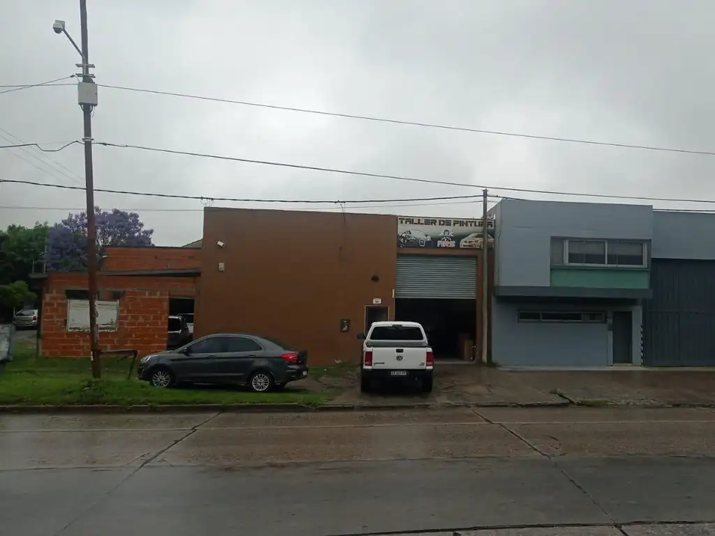 Depósito en venta - 200Mts2 - La Plata