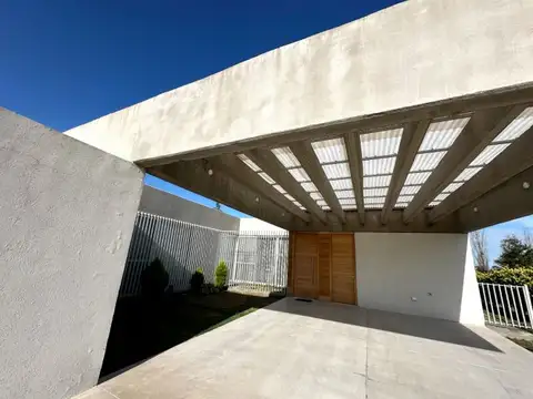 Casa de 3 dormitorios con piscina en barrio privado La Rinconada, Ibarlucea