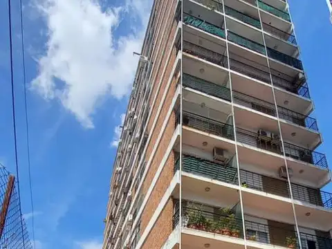 VENTA Excelente Departamento - San Isidro Centro