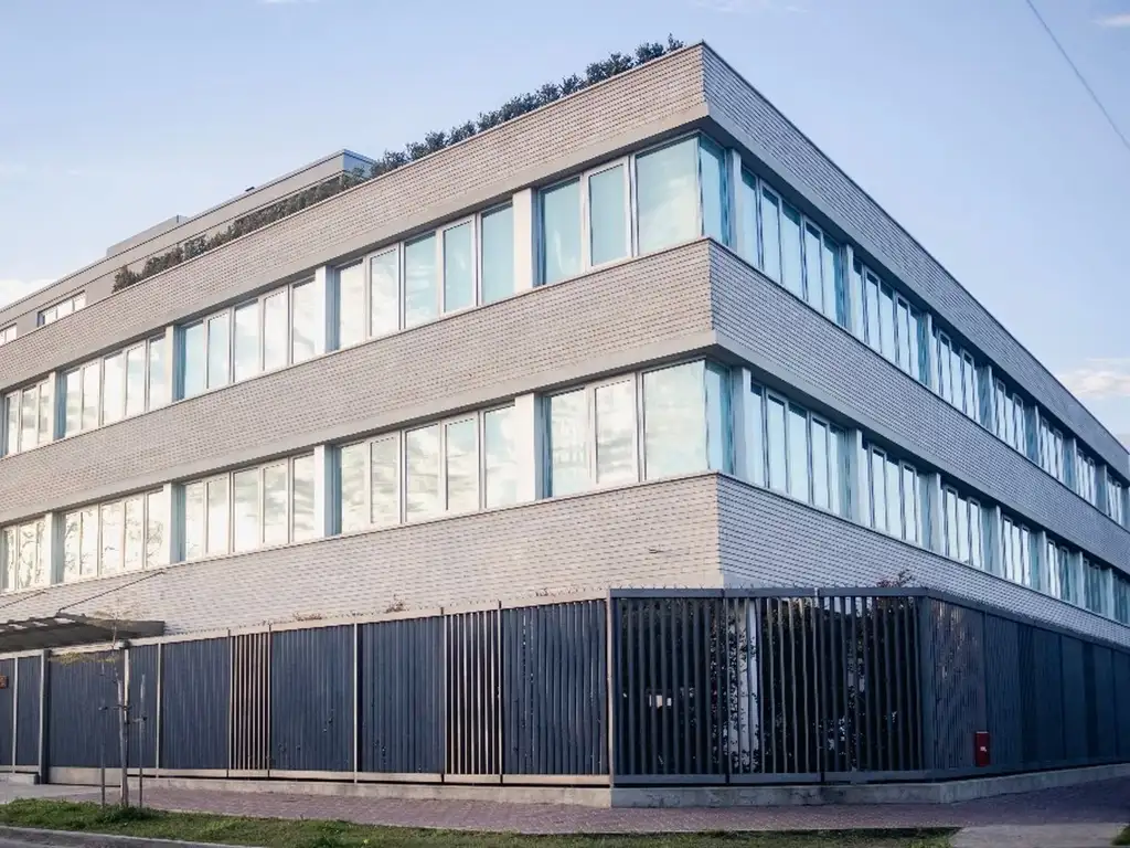 Venta Oficina Comercial 95m² Boulogne, San Isidro