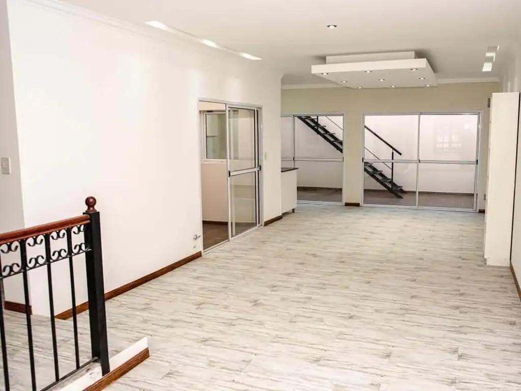 Casa en Venta - 4 ambientes - USD 163.000