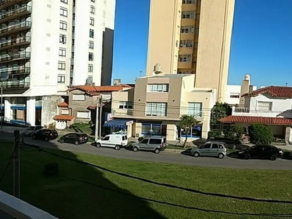 Monoambiente a estrenar, ubicado a 1 cuadra del Mar y a 2 cuadras de la Peatonal.