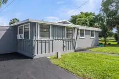 Casa en venta - 5 Dormitorios 2 Baños - Cocheras - 1356Mts2 - Dania Beach, Miami, Florida