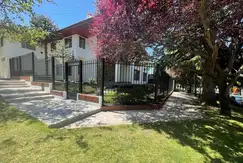 Casa 6 dormitorios en VENTA en Neuquén Capital