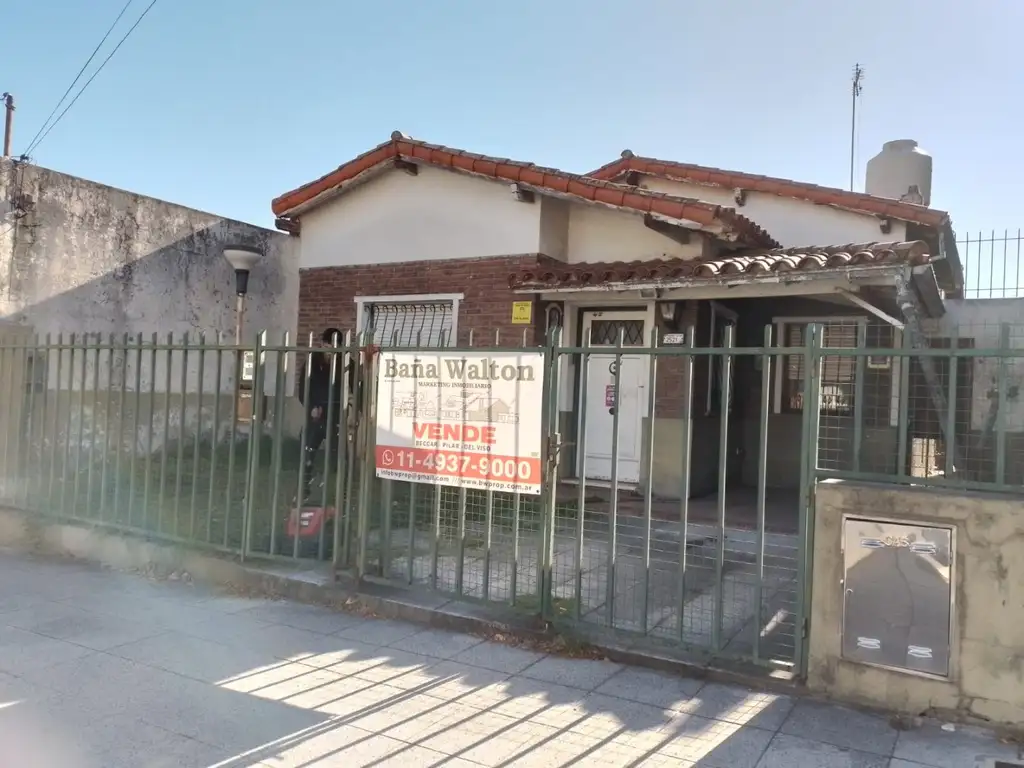 SAN ANDRE, BARRIO PARQUE , CHALET MUY BUEN LOTE, ZONA APTA PARA PH