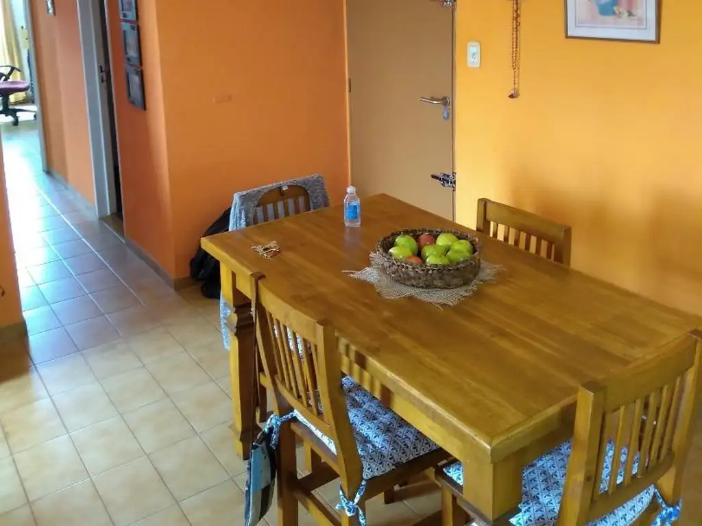 IMPECABLE DEPARTAMENTO 4 AMBIENTES EN VENTA, CIUDAD MADERO.