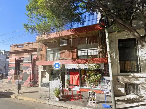 2 LOCALES + VIVIENTA EN 1ER PISO   VENTA EN BLOCK