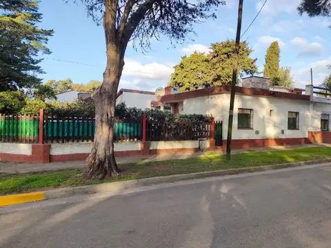 Casa - Venta - Argentina, San Bernardo - J. V. GONZALEZ 400