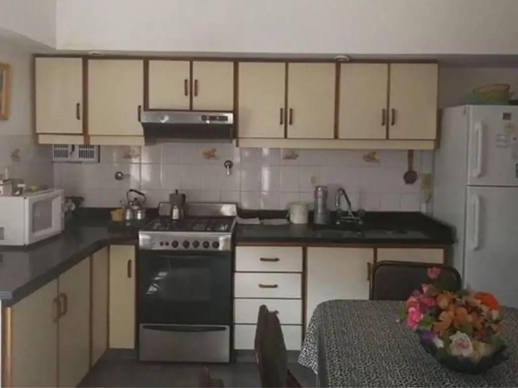 En Venta PH de 3 ambientes en Villegas al 1200, Avellaneda!