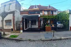 Casa - Venta - Argentina, Villa Sarmiento - Emilio Mitre 100