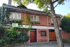 IMPORTANTE Chalet de 425m2 cub  en el bajo de Olivos