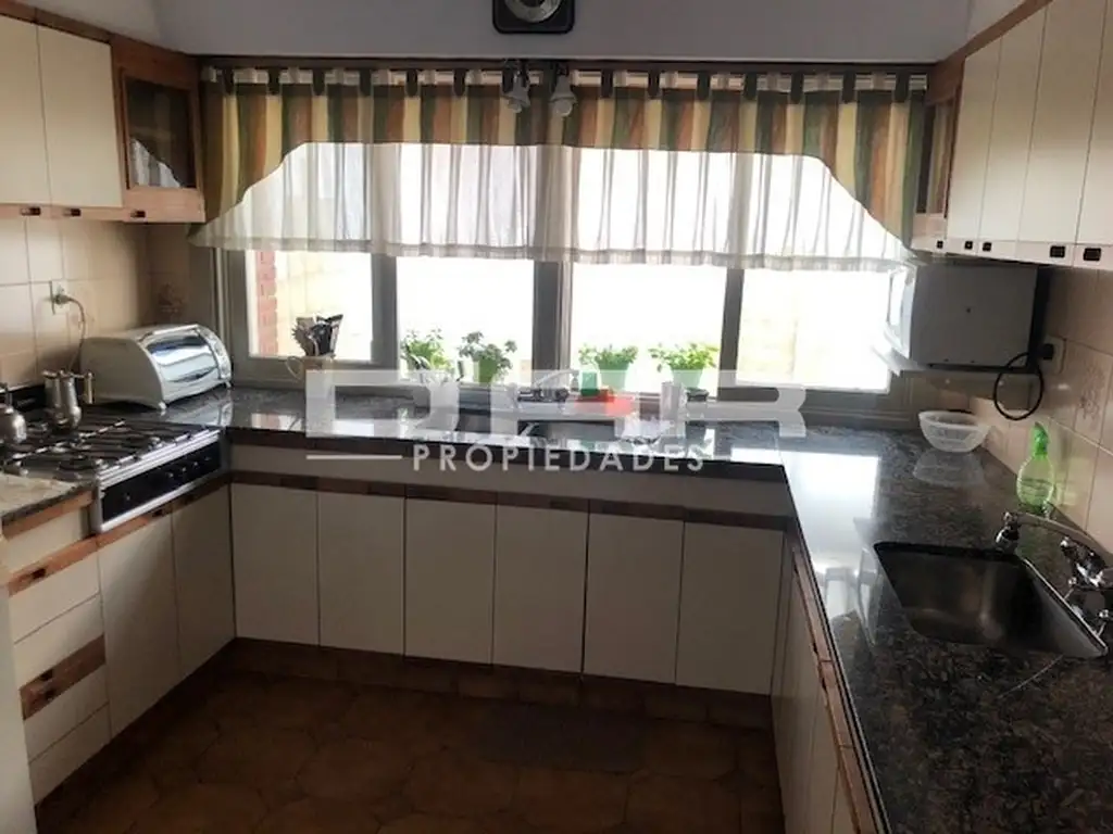 Casa en venta en Garcia G De De Zequeira 5400 - Mataderos - Argenprop