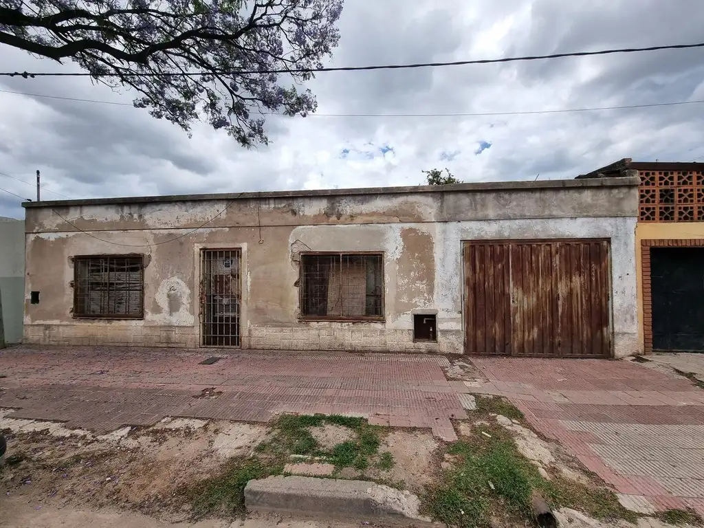 VENTA CASA A RECICLAR O DEMOLER GENERAL BUSTOS