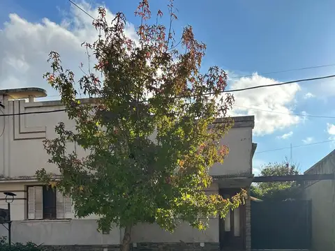 ALQUILER Casa Familiar Zona Centro - Belgrano 1435