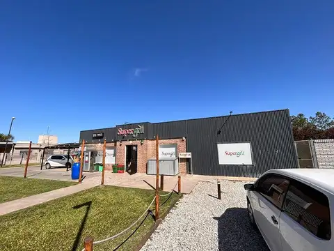 Local en Venta con cochera