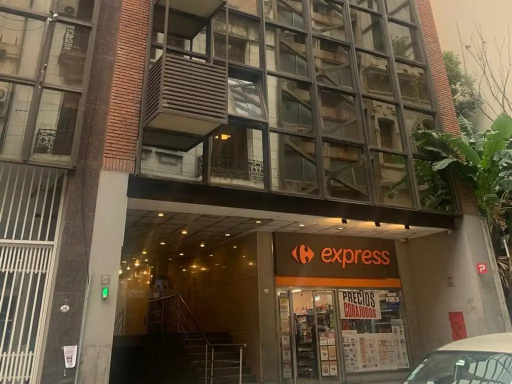 VENTA EDIFICIO DE OFICINAS, CERCA PUERTO MADERO