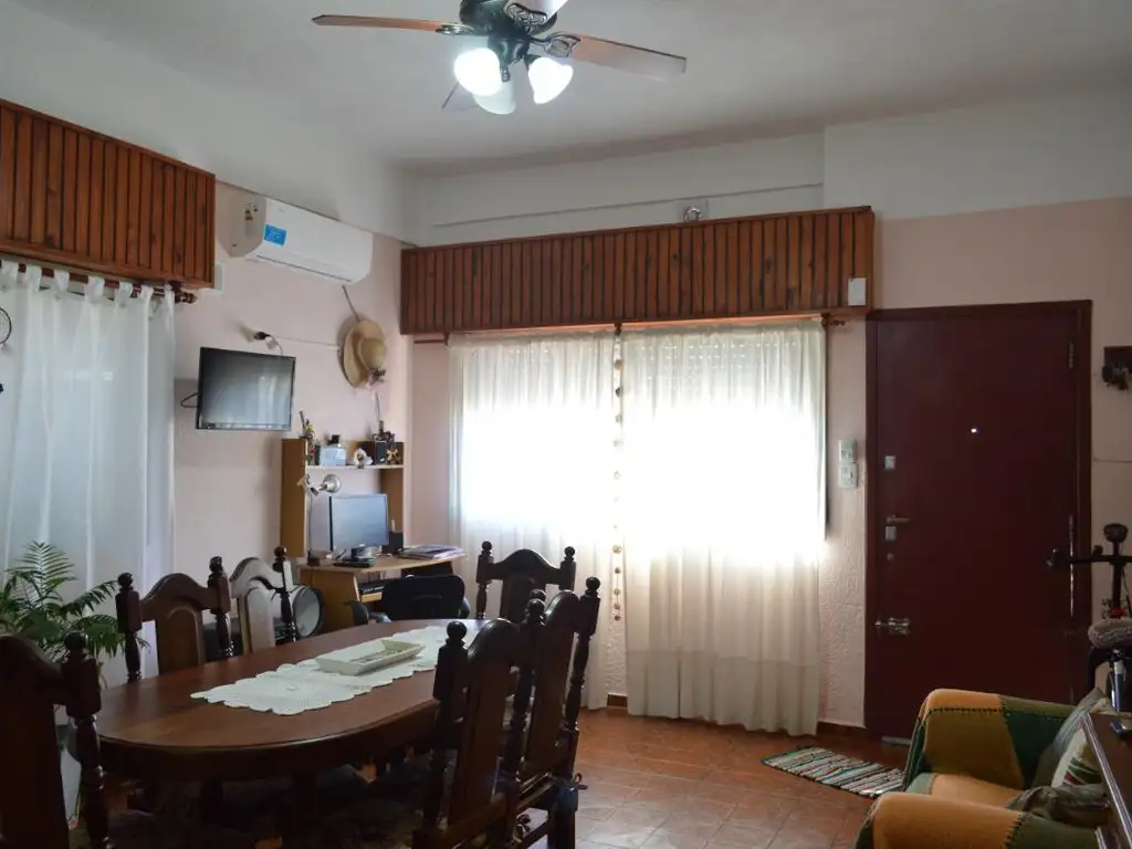 Casa en venta - 3 Dormitorios 2 Baños - Cochera - 450Mts2 - Santa Teresita