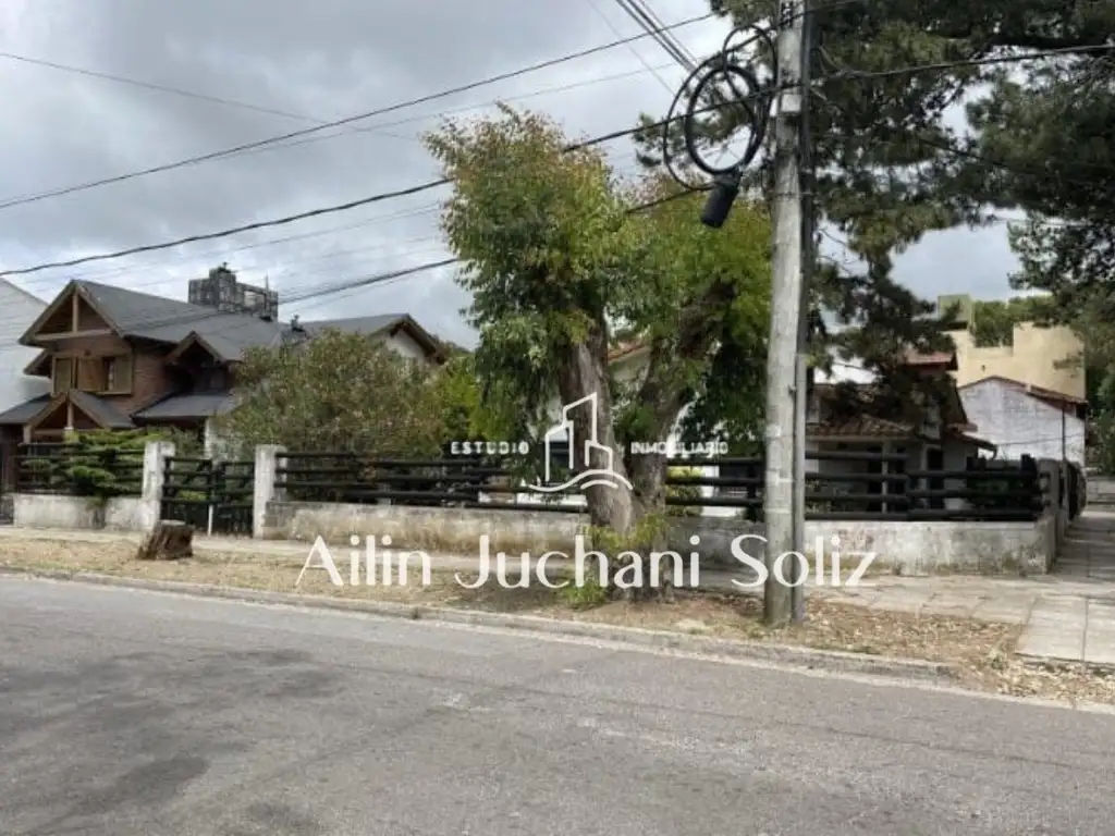 HERMOSA CASA CON AMPLIO TERRENO, IDEAL PARA INVERSIONISTAS