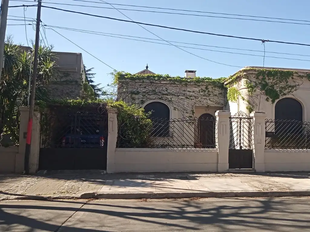 VENTA  IMPORTANTE CASA  EN  SALADILLO RESIDENCIAL