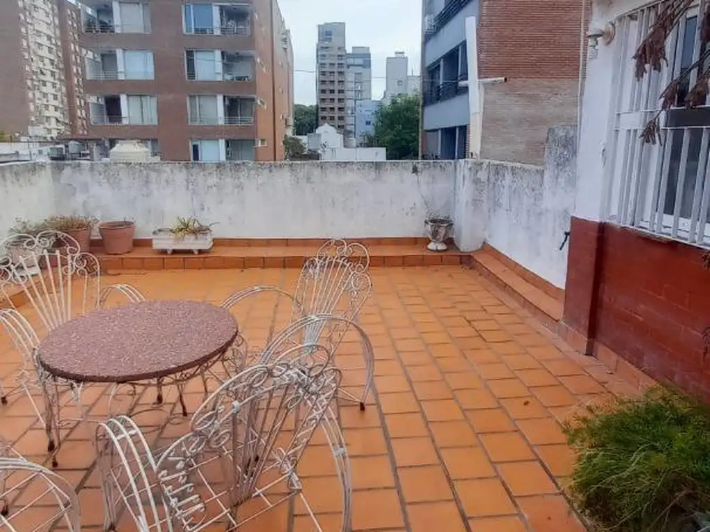 Casa de pasillo, 3 dormitorios, terraza exclusiva