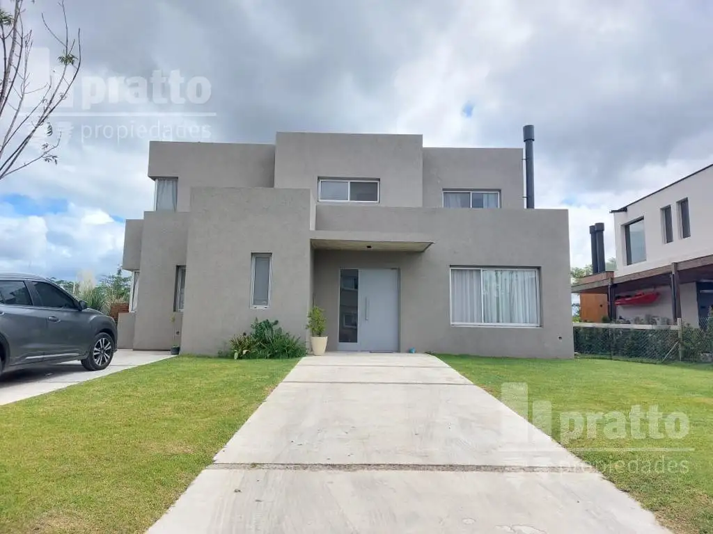 Casa en Venta de 4 dormitorios en Barbarita