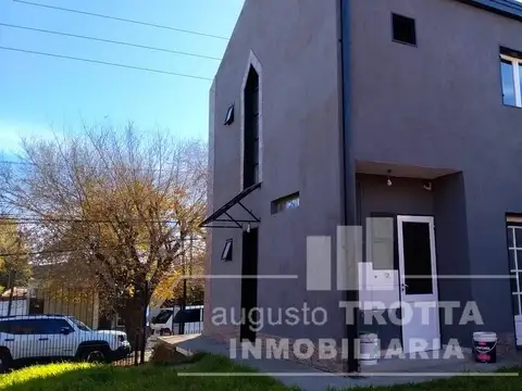 Casa de 3 ambientes en venta en  Berazategui