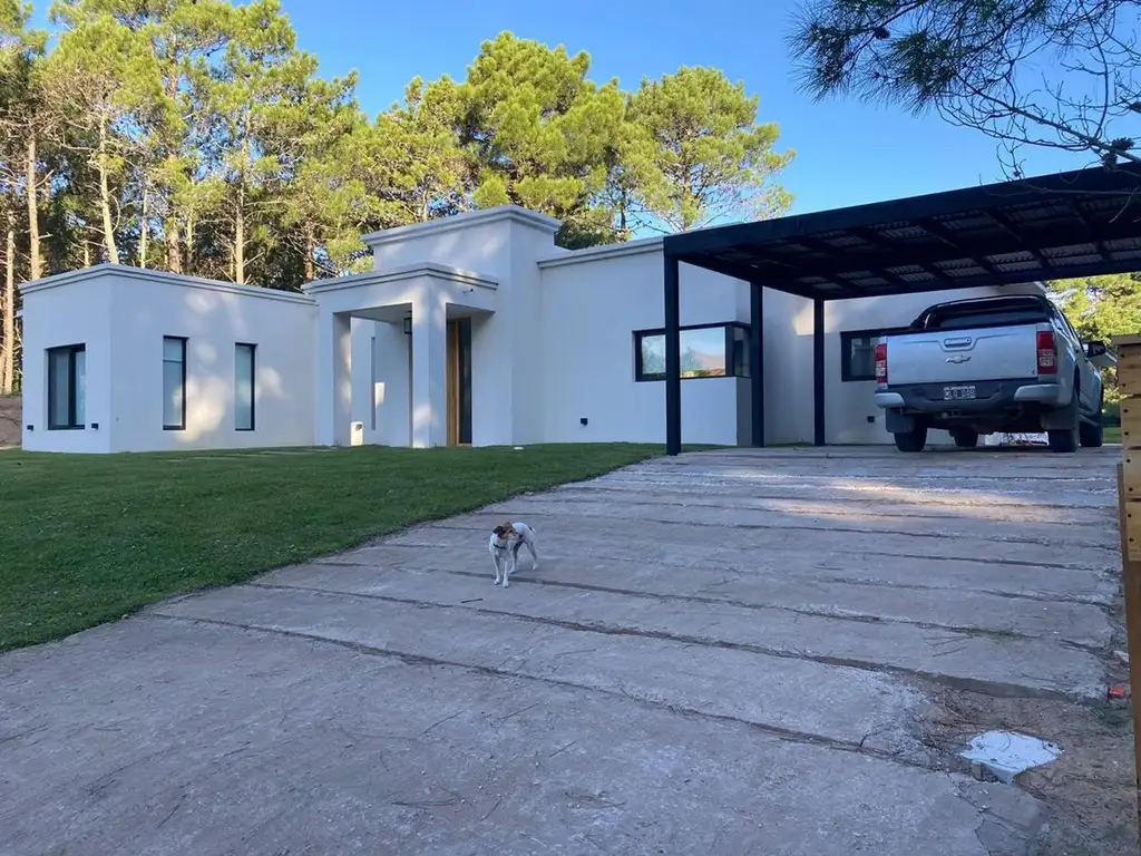 VENTA CASA 4 AMBIENTES PINAMAR