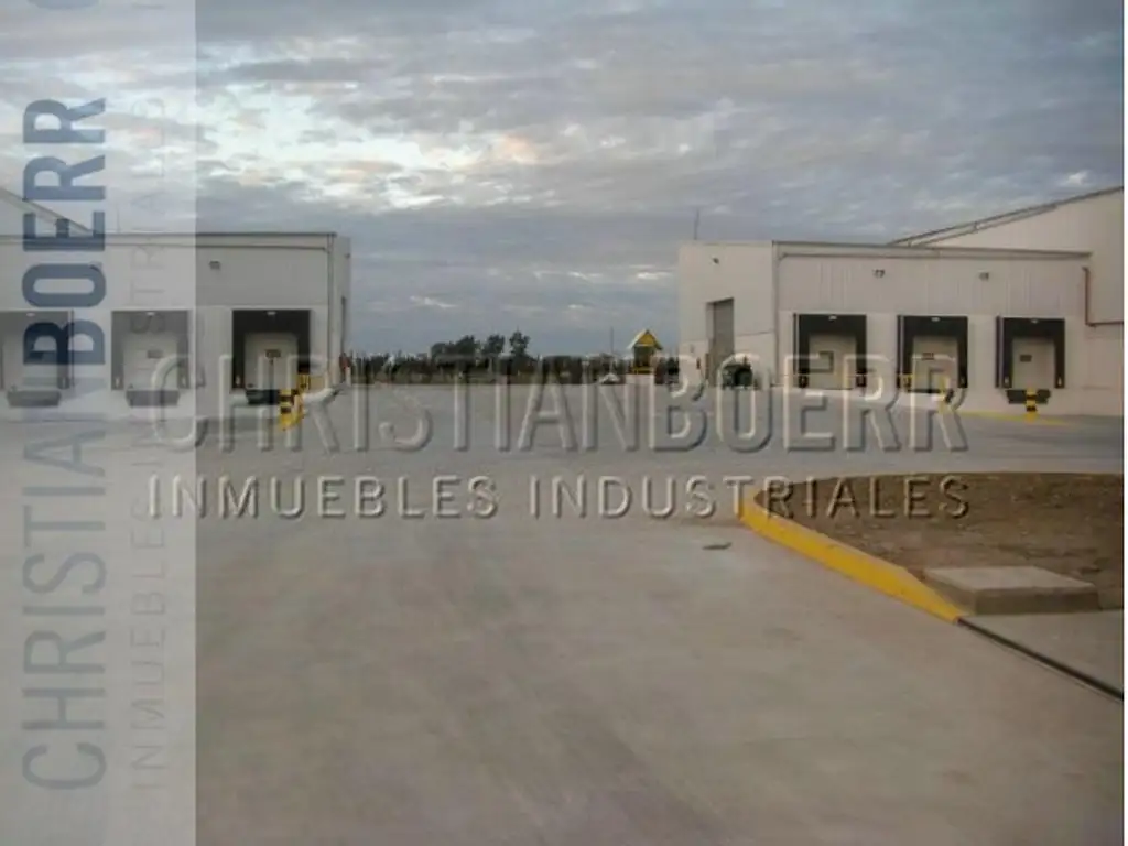 INMUEBLE INDUSTRIAL DE 10.200 M2 ZARATE.