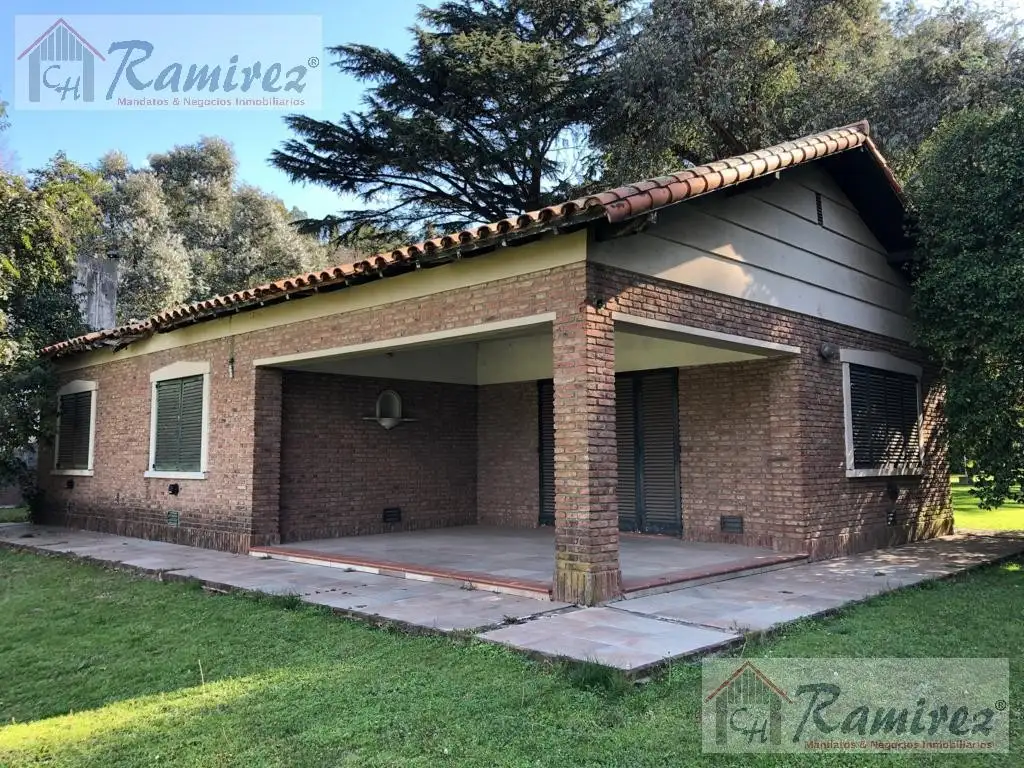 Quinta En Venta 4 Casas Sobre 16.500 m2 - La Reja, Moreno