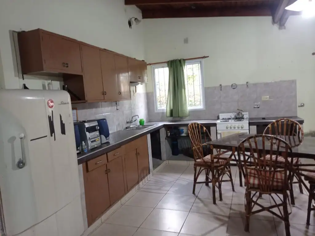 CASA EN VENTA EN LA PLATA 2 DORMITORIOS