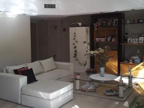 Departamento en Venta con cochera