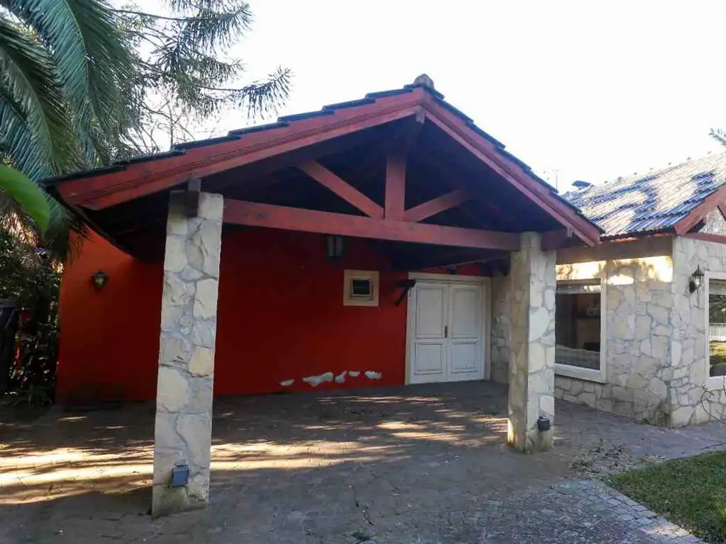 CASA 4 AMBIENTES EN VENTA CLUB DE CAMPO EL OMBU