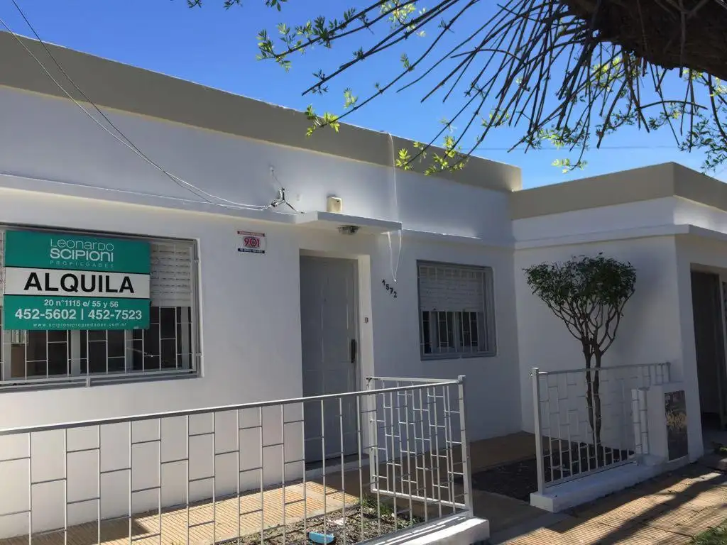 CASA EN VENTA - RINGUELET