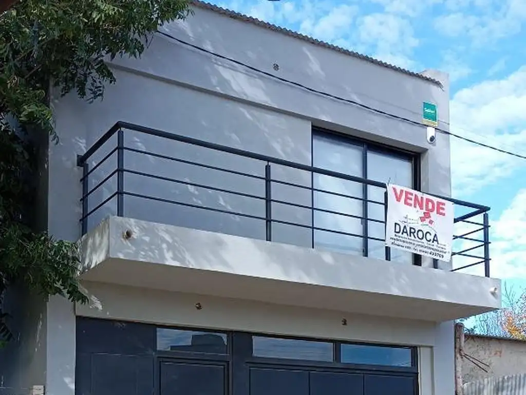 DUPLEX EN GUALEGUAYCHU SOBRE AV. PARQUE   100 M2