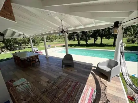 Casa en Venta - 4 dormitorios - USD 248.000