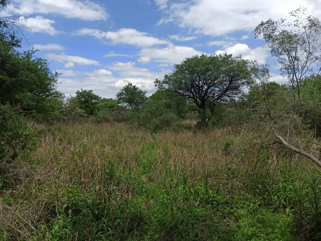 ALOJA - Vendo hermoso lote de 1.800 cercano al río, en las Gramillas, San Marcos Sierras