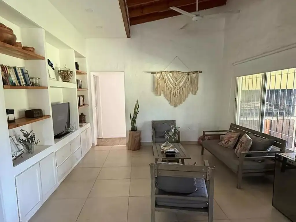 Casa en venta - 3 Dormitorios 3 Baños - 9.000Mts2 - El Remanso