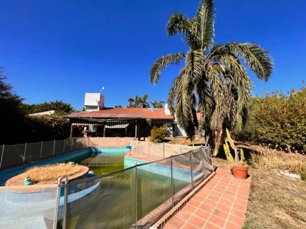 Oportunidad Casa en Venta gran terreno Villa Allende