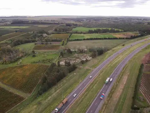 Terrenos en venta en Melilla sobre Ruta 5