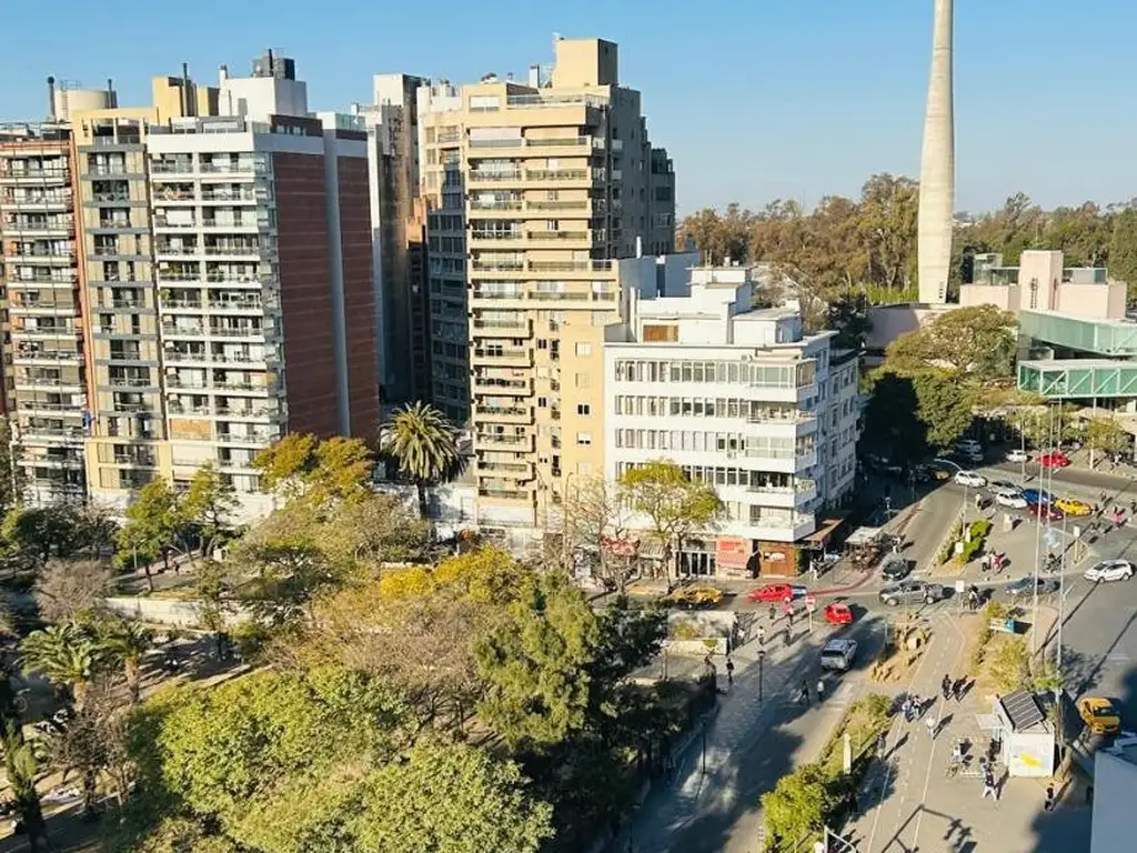 Nva Cba a  mts. de Plaza España (semipiso)