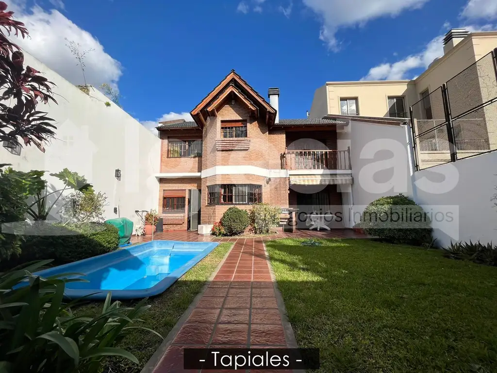 Casa en venta de 3 dormitorios c/ cochera en Tapiales