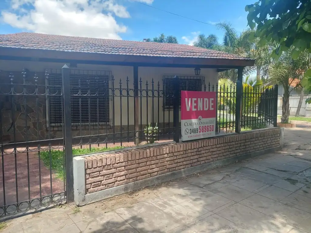 Casa a la Venta en Barrio Dálmine Viejo