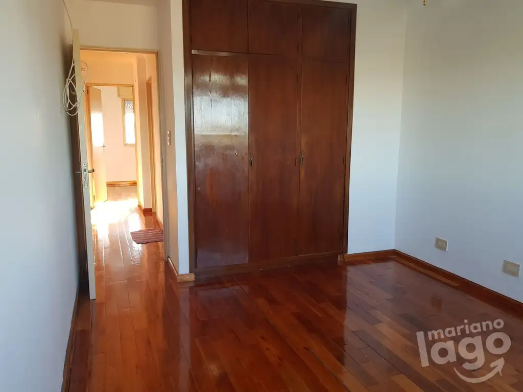 Departamento en venta de 3 dormitorios Cochabamba y Necochea (Alquilado)